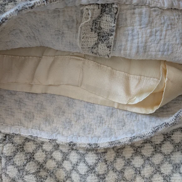 Elegant, Vintage Wool, Light Gray And Beige Patterned Women's Coat and Dress Set - Picture 6 of 16